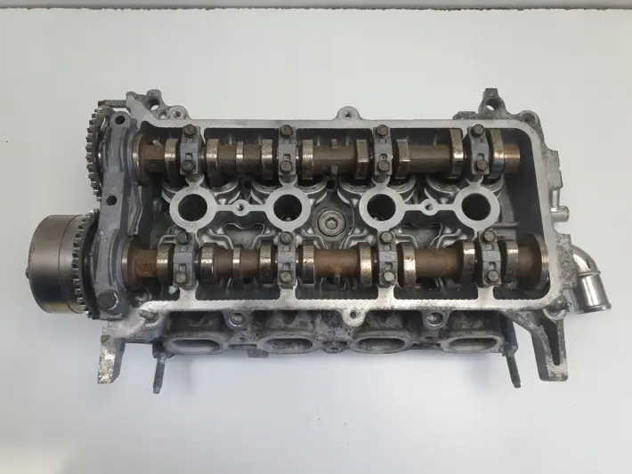 Toyota Yaris III 1.5 HYBRID GŁOWICA CYLINDRÓW