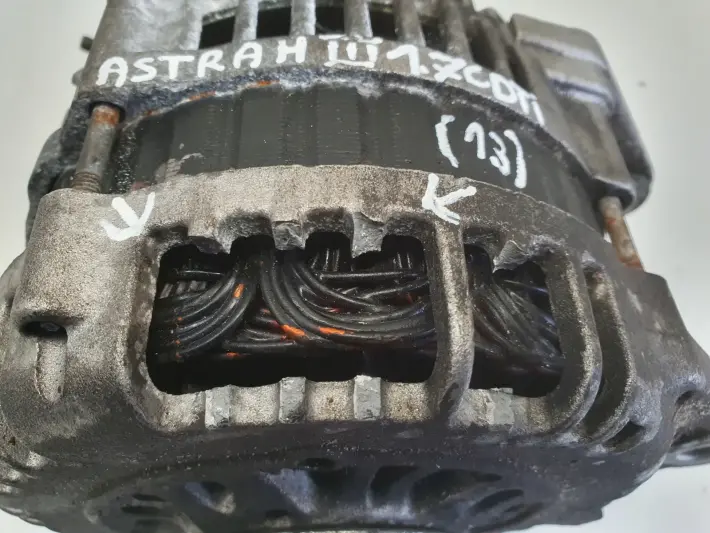 Opel Astra III H 1.7 CDTI ALTERNATOR pompa vacum