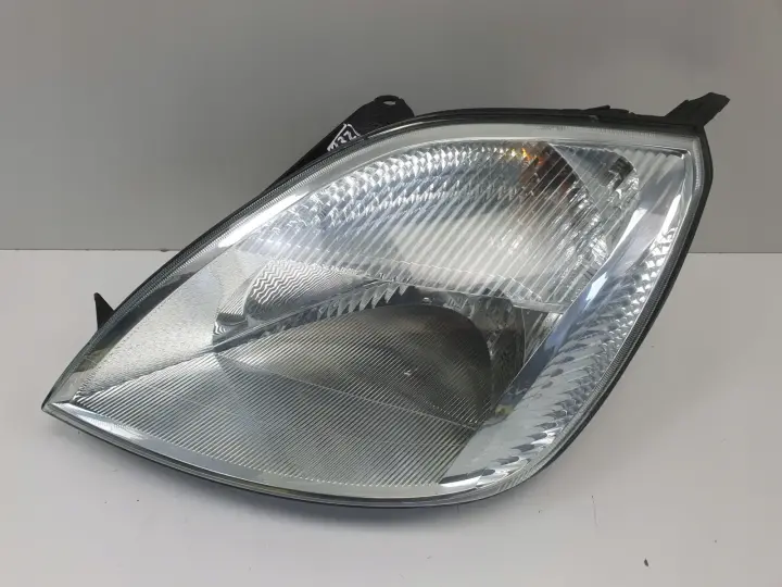 Ford Fiesta MK6 02-08r PRZEDNIA LAMPA LEWA LEWY PRZÓD anglik 2S6X-13W030-BJ