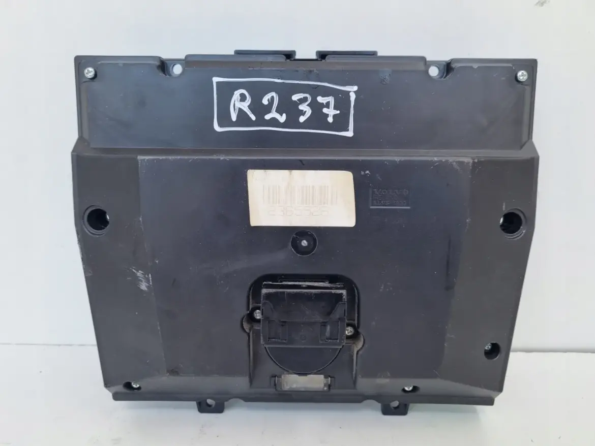 Volvo S60 II V60 I PANEL KLIMATYZACJI Nawiewu radia 30795271