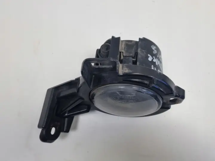 Nissan Juke PRAWY HALOGEN PRZECIWMGIELNY Ramka uchwyt 26150 8992B