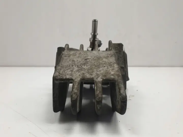 Renault Megane III 1.5 DCI ŁAPA UCHWYT wtrysk DPF