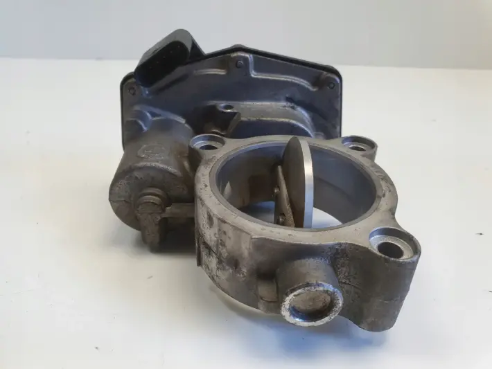 BMW F10 F11 2.0 D PRZEPUSTNICA 7810752