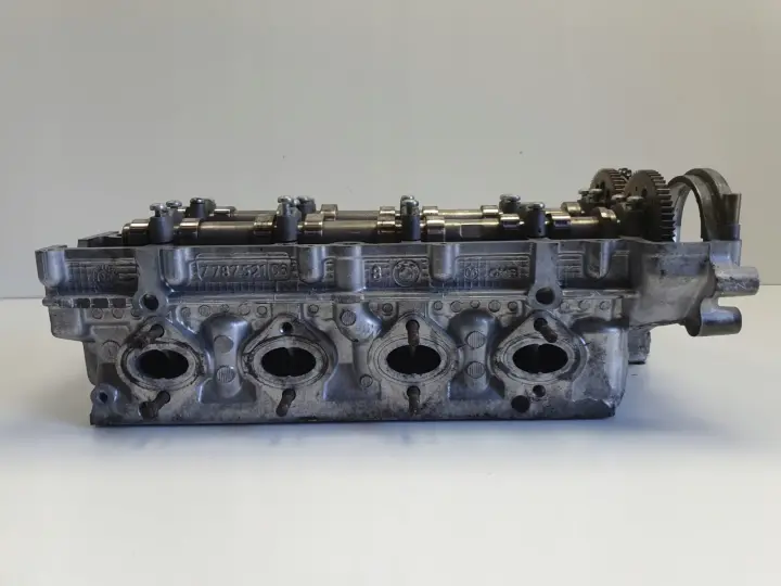 BMW E87 E90 E91 2.0 D M47 GŁOWICA CYLINDRÓW 778752106 7787521