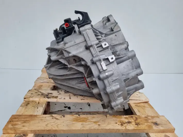 Volvo S60 II V60 2.0 D4 SKRZYNIA BIEGÓW manualna GU1R-7002-AEC