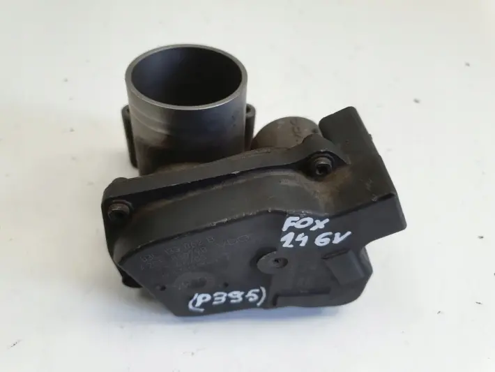 VW Fox 1.4 8V PRZEPUSTNICA 03C133062B