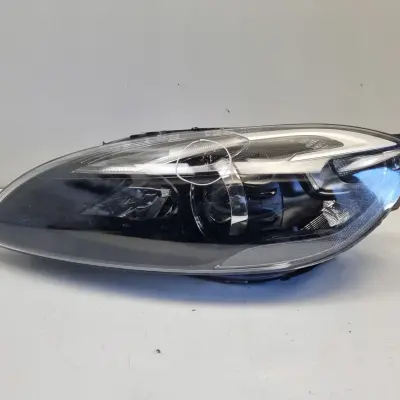 Volvo V40 II 12-16r PRZEDNIA LAMPA LEWA lewy przód EUROPA XENON 31420007