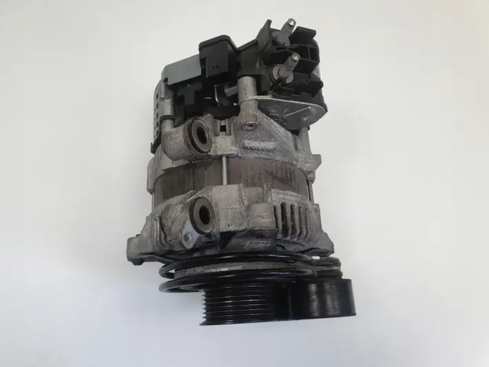 Volvo XC60 II 2.0 D B4 Mild Hybrid ALTERNATOR 32383087