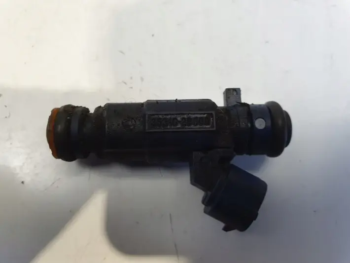 Kia Ceed 1.4 16V WTRYSKIWACZ PALIWA wtrysk 35310-2B000