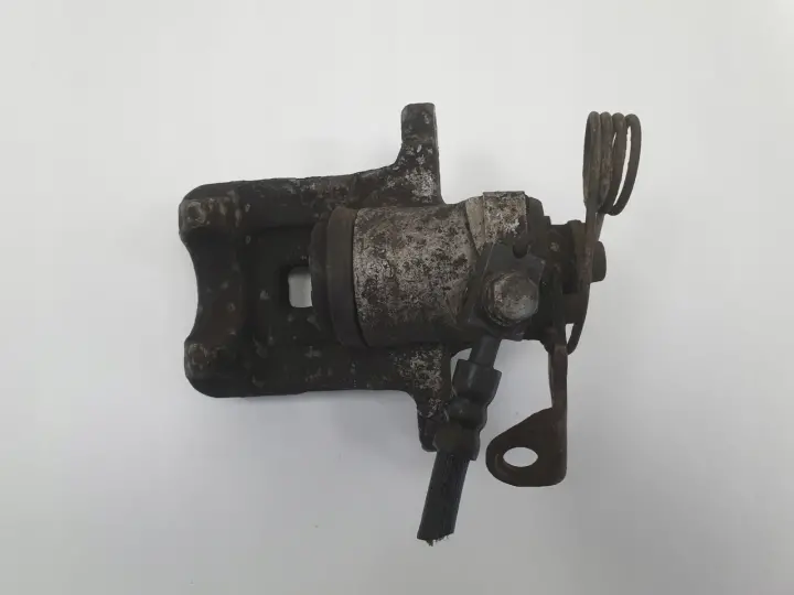 Vw Passat B5 Audi A4 B5 ZACISK HAMULCOWY Lewy tył Lucas