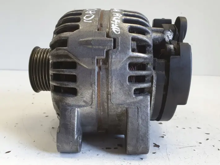 Citroen Xsara Picasso 2.0 HDI ALTERNATOR 150A 0124525034 bosch