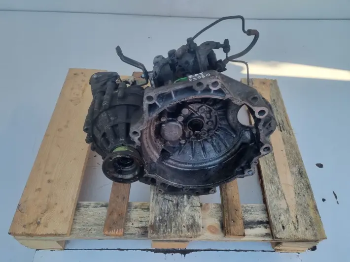 VW Caddy 1.9 SDI MANUALNA SKRZYNIA BIEGÓW manual EAY
