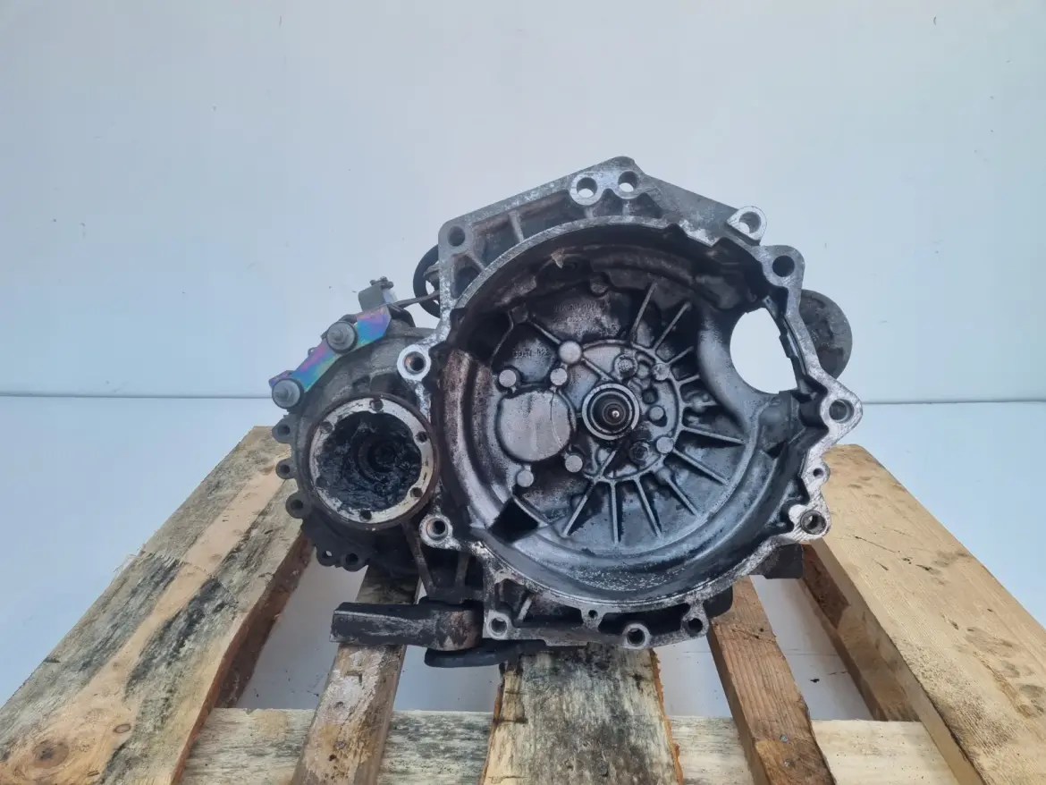 Audi A3 8L 1.6 16V SKRZYNIA BIEGÓW DUW manualna MANUAL