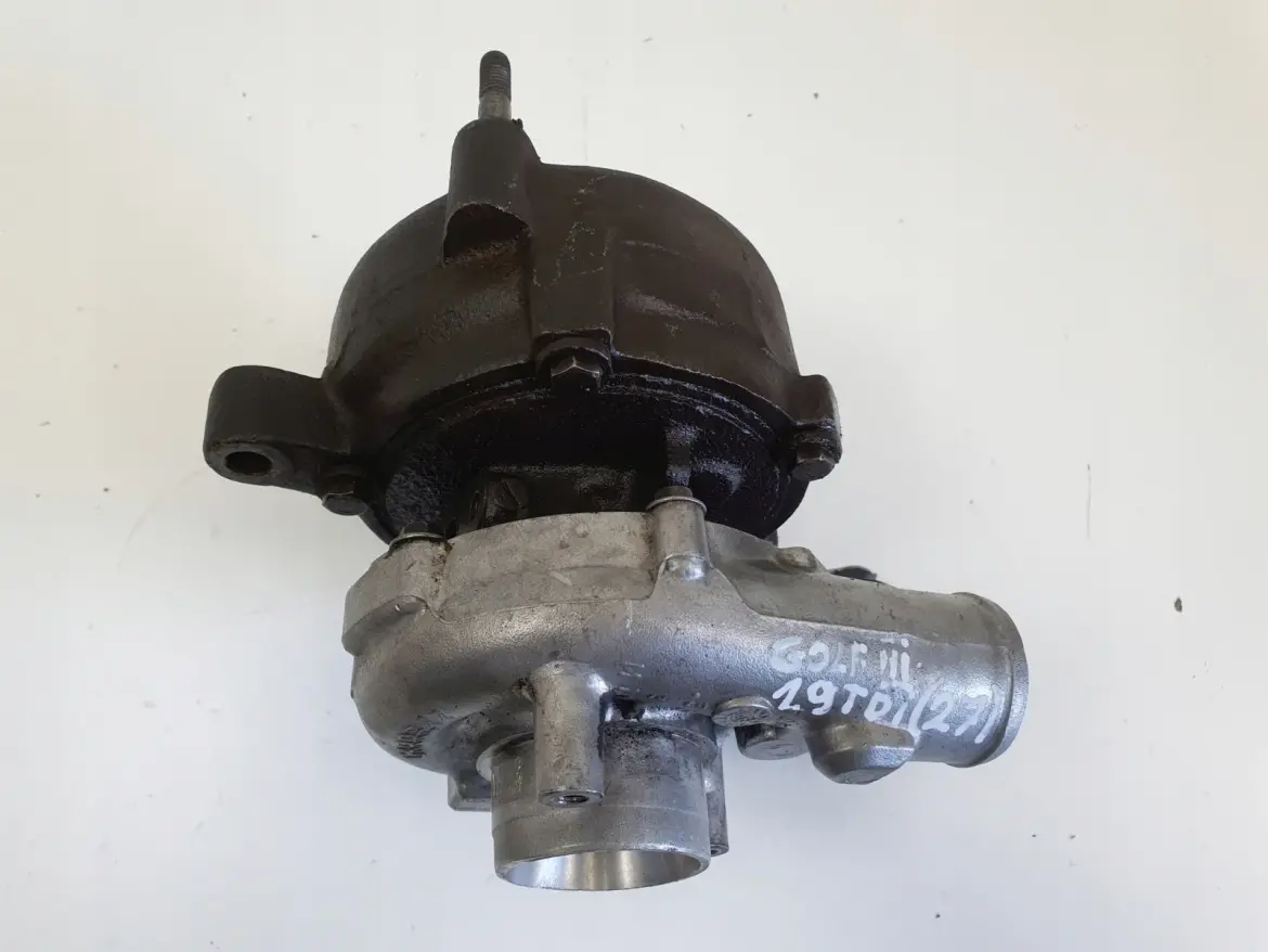 VW Golf III 1.9 TDI TURBOSPRĘŻARKA turbo 028145702D