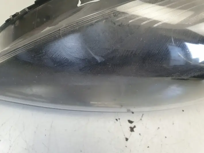 Volvo V40 II 12-16r PRZEDNIA LAMPA LEWA lewy przód EUROPA XENON 31420007
