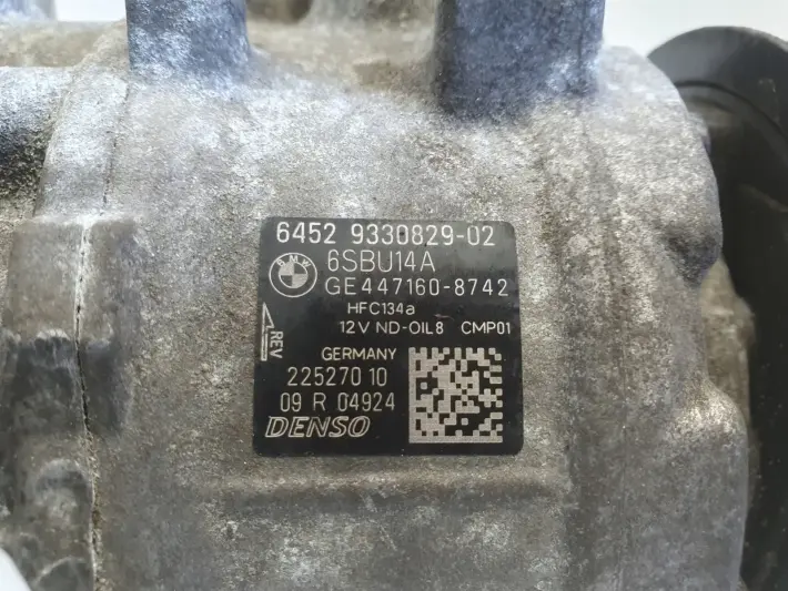 BMW F30 2.0 D SPRĘŻARKA KLIMATYZACJI 9330829-02
