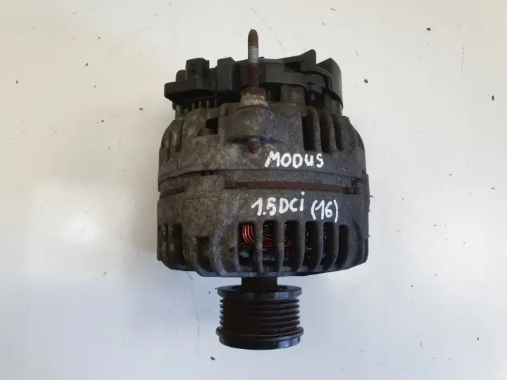 Renault Modus 1.5 DCi ALTERNATOR 0124425037 bosch 120A
