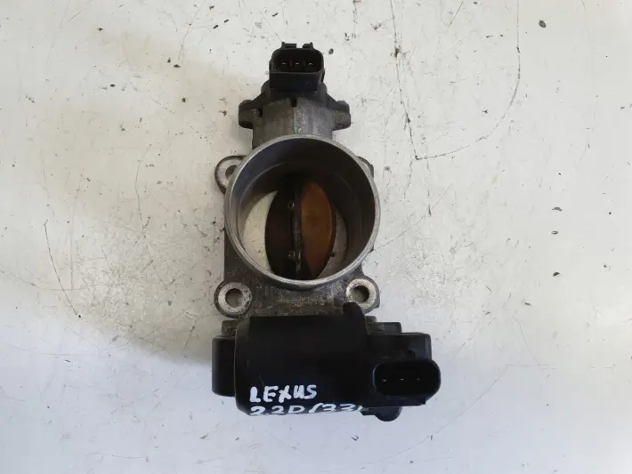Lexus IS IS220 2.2 D-CAT PRZEPUSTNICA 192300-2010