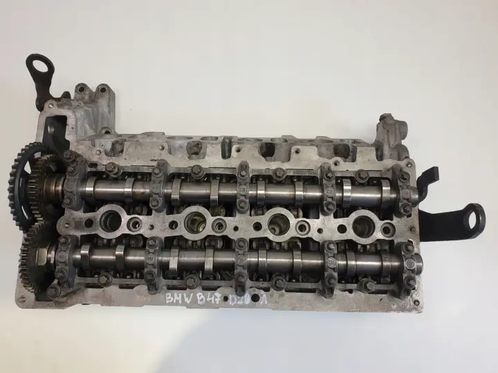 BMW F30 2.0 D GŁOWICA CYLINDRÓW wałki 85137090400