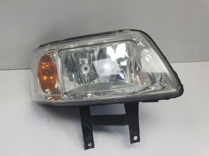 VW Transporter T5 PRZEDNIA LAMPA PRAWA prawy przód EUROPA 0301191302