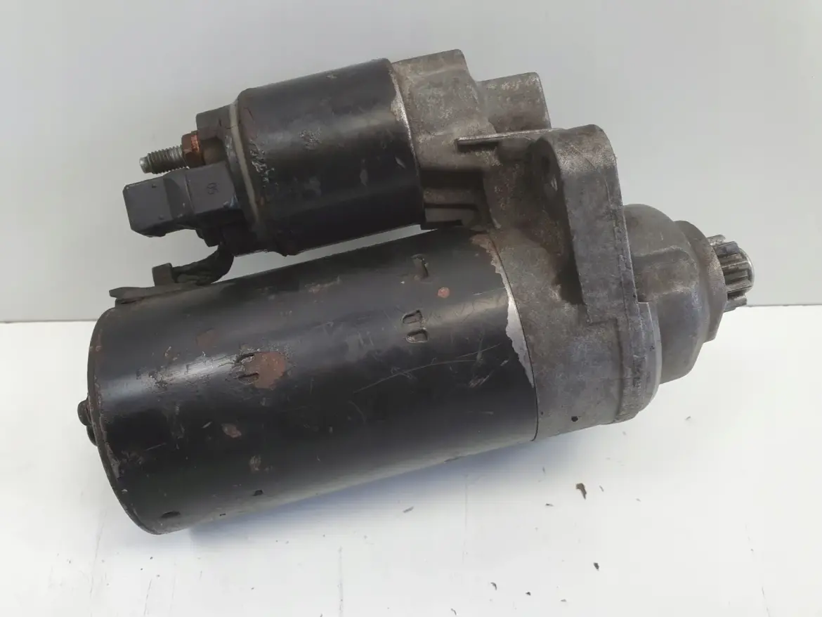 VW Golf IV Bora 1.9 TDI ROZRUSZNIK bosch 02T911023H 0001125051