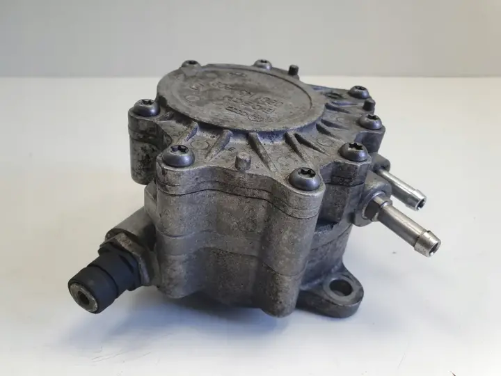 Audi A3 II 8P 2.0 TDI POMPA VACUM wakum 03C145209