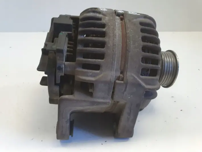 Opel Zafira B 1.8 16V ALTERNATOR 100A 0124425020 bosch