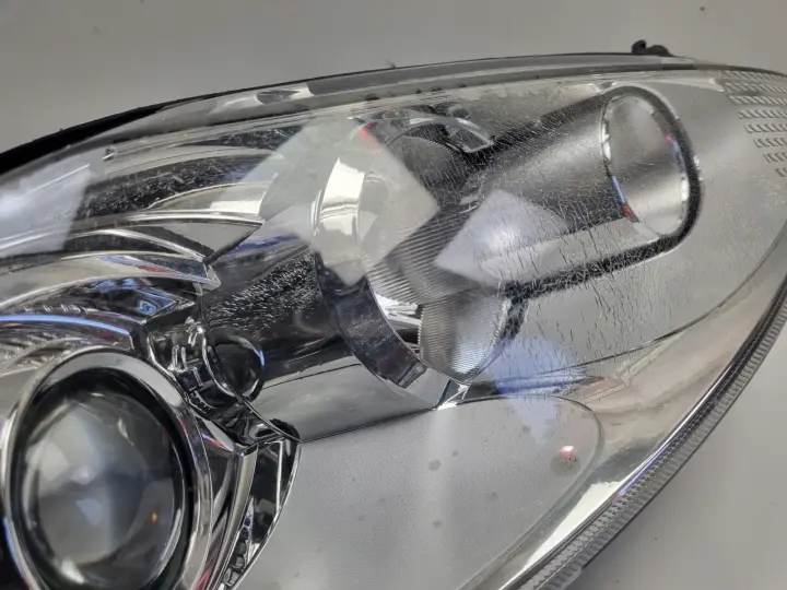 Ford Fiesta MK7 08-17r PRZEDNIA LAMPA PRAWA PRAWY PRZÓD 8A61-13W029-DG