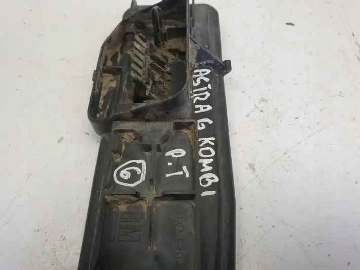 Opel Astra G II Kombi WKŁAD TYLNEJ LAMPY Prawy tył pasażera 393204