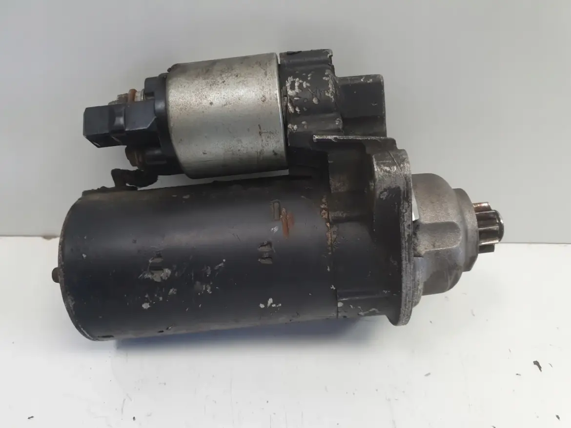 Audi A3 8L 1.9 TDI ROZRUSZNIK bosch 0001125012