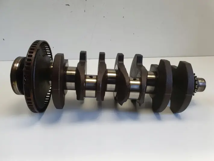 Audi A4 B6 1.8 T turbo WAŁ KORBOWY AVJ