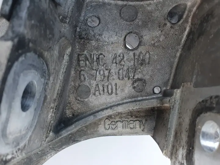 BMW F01 750 i 4.4 BITURBO SANKI BELKA POD SILNIK