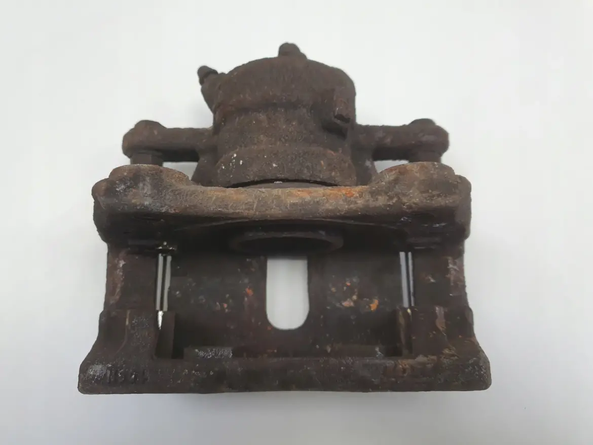 Renault Clio IV LEWY PRZEDNI ZACISK HAMULCOWY przód kierowcy L.P