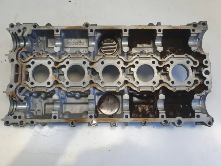 7be701adf4ecee5ecc4a937f8ae80f3c