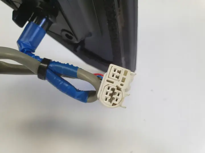 Toyota Urban Cruiser 08-14r LUSTERKO PRAWE PASAŻERA europa 7 pin