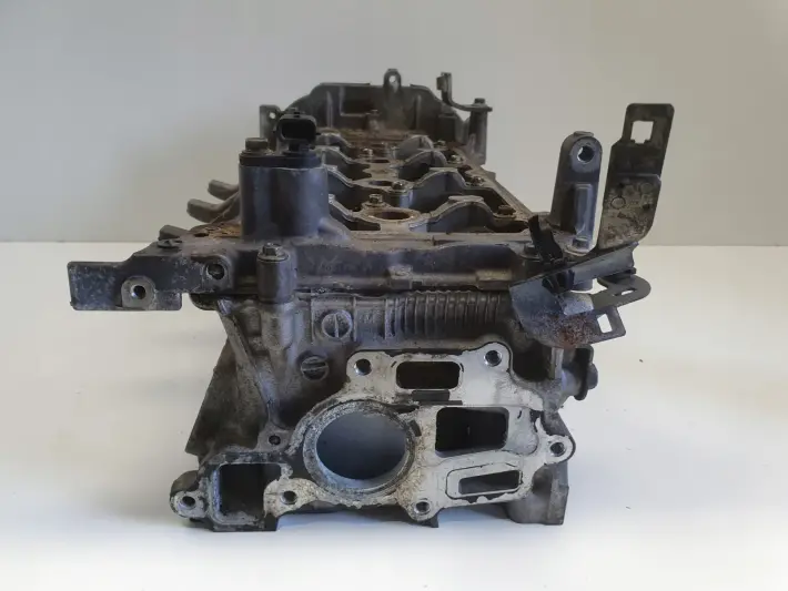 Nissan Qashqai 2.0 16V GŁOWICA CYLINDRÓW wałki