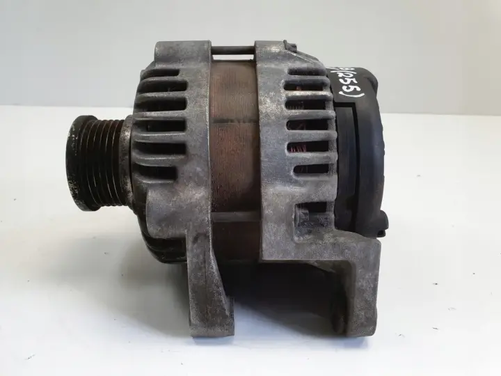 Opel Zafira B 1.8 16V ALTERNATOR 13500577