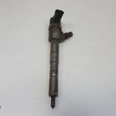 Opel ZAFIRA B 1.9 CDTI 16V WTRYSKIWACZ wtrysk 0445110243