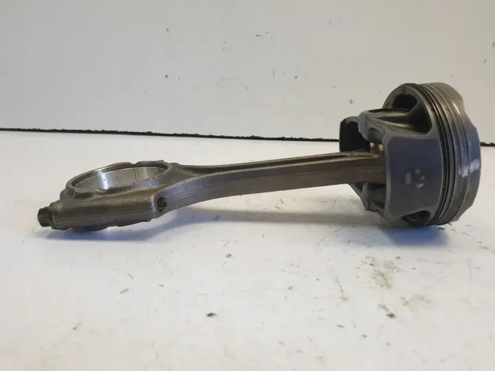 Volvo V60 II 1.5 T TURBO B4154T2 TŁOK KORBOWÓD