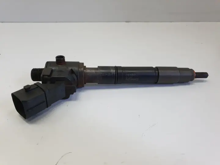 Volvo V70 III XC70 II lift 2.0D D4 WTRYSKIWACZ PALIWA Wtrysk 31405404