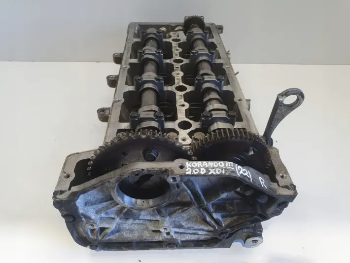 SsangYong Korando III 2.0 D XDI GŁOWICA CYLINDRÓW A6710160201