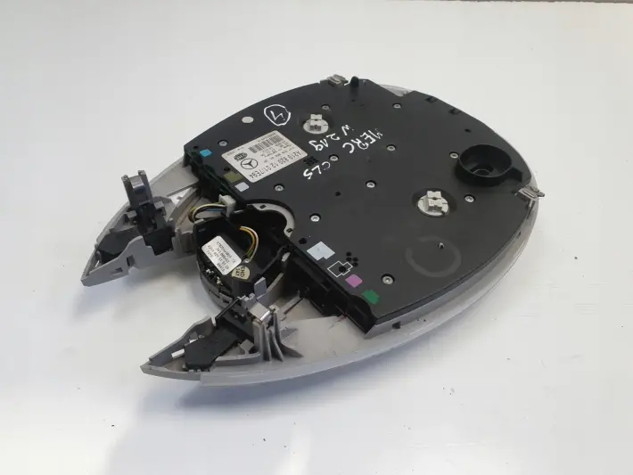 Mercedes CLS C219 W219 LAMPKA OŚWIETLENIA KABINY Wnętrza A2198201201