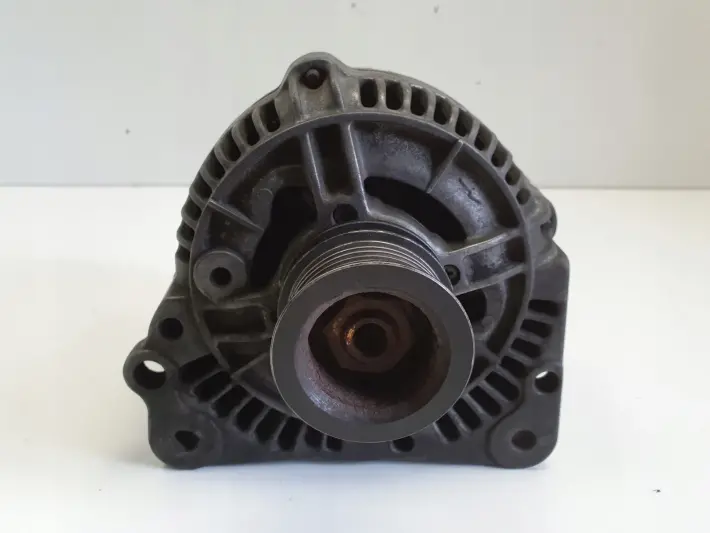 Audi 80 B4 1.9 TDI ALTERNATOR bosch 028903025A 0123310007 70A