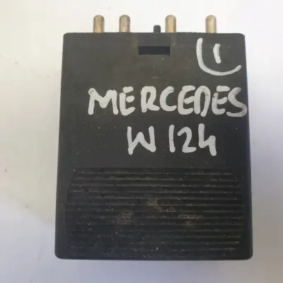 Mercedes W124 PRZEKAŹNIK moduł 0135454932