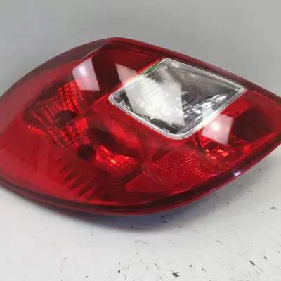 Opel Corsa D 5 drzwi TYLNA LAMPA LEWA lewy tył kierowcy