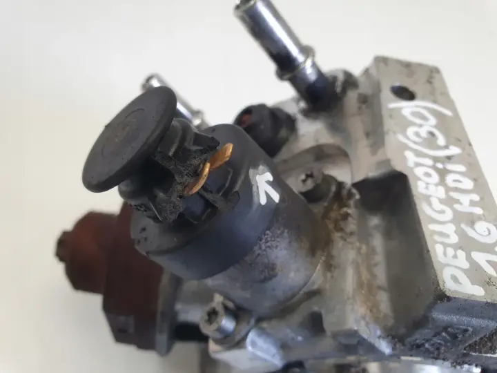 Peugeot Partner III 1.6 E-HDI HDI POMPA WTRYSKOWA 0445010516