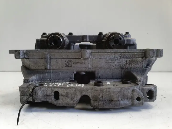 Peugeot 2008 1.2 VTi GŁOWICA CYLINDRÓW 9688669980