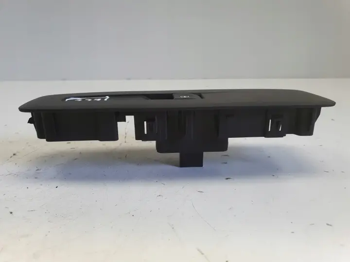 Renault Megane IV PANEL STEROWANIA SZYBAMI SZYB przełącznik tył 809605274R