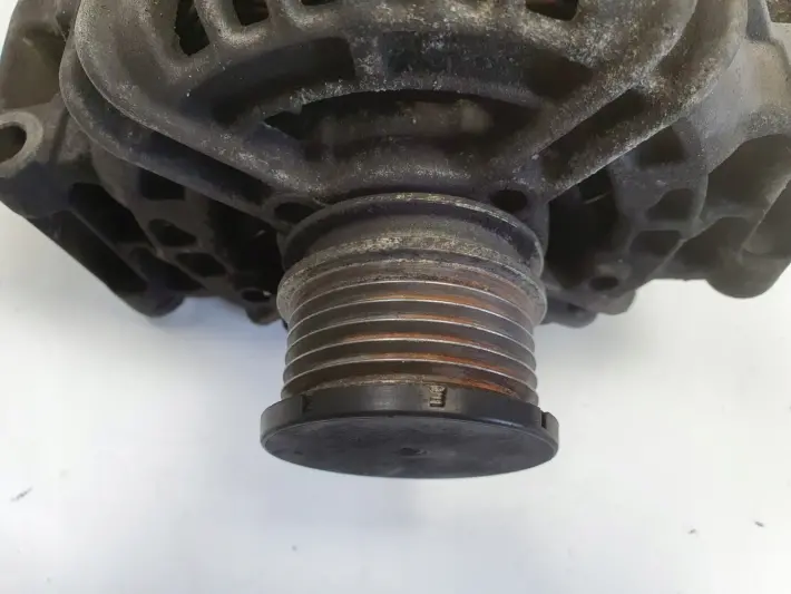 Mercedes Vito W639 2.2 CDI ALTERNATOR 0124425077 bosch 120A