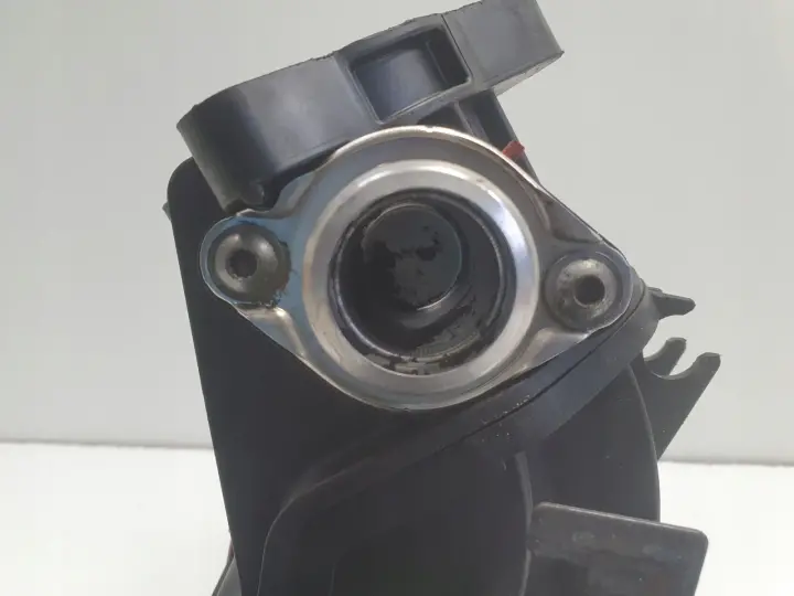 Audi A3 II 8P 1.6 TDI KOLEKTOR SSĄCY nastawnik 03L129711B